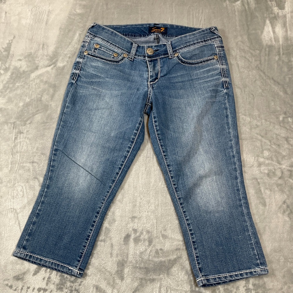 Seven7 Womens Jeans Size 6 Medium Wash Embroidered Mid Rise Capri